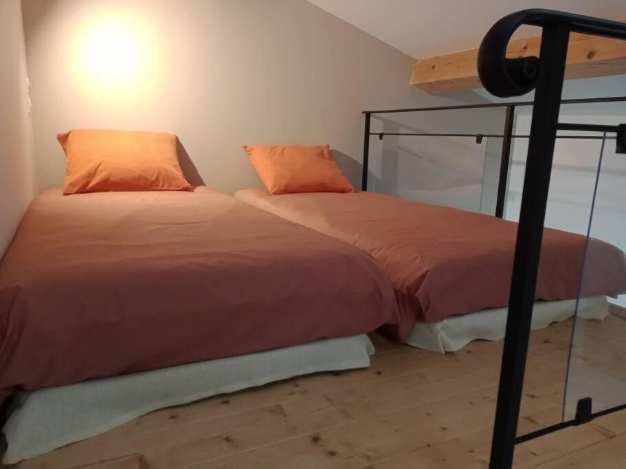 Avec Piscine Dans Un Avre De Verdure Сasa de vacaciones Caderousse