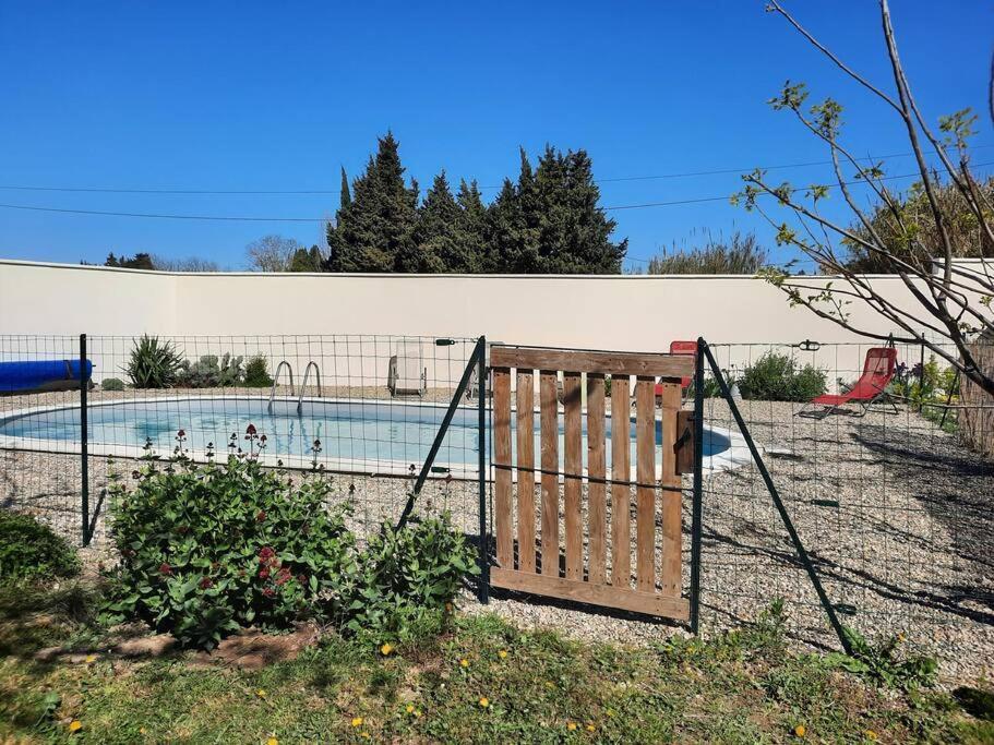 Сasa de vacaciones Avec Piscine Dans Un Avre De Verdure